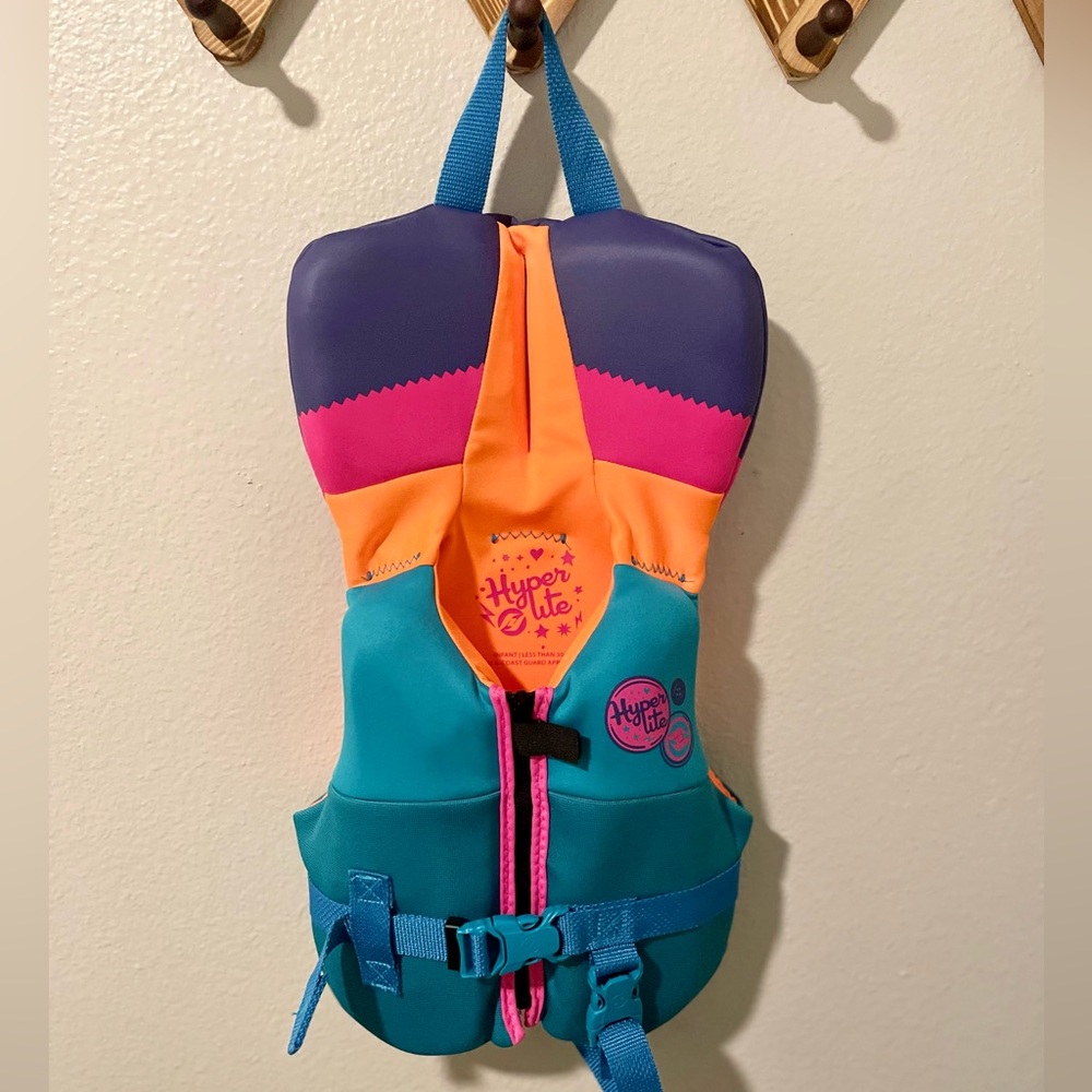 Hyperlite Girls Indy CGA Life Jacket 2022 Toddler Infant 30lbs